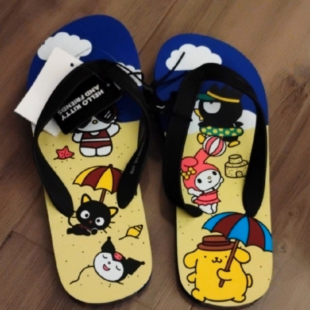 NWT Hello Kitty And Friends Flip Flops
